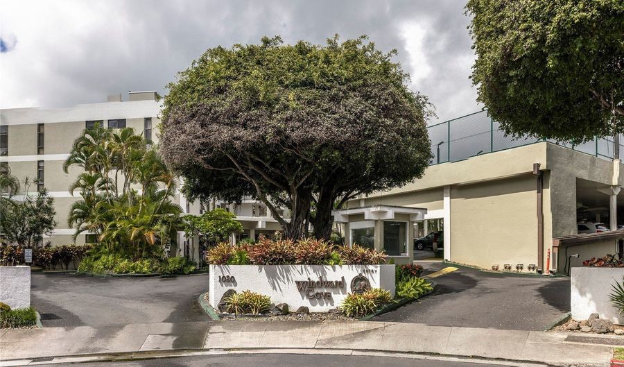 1020 Aoloa Pl 109B, Kailua, HI 96734 - 3 Beds, 2 Bath