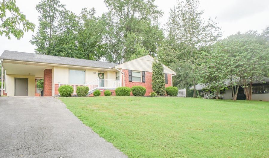 523 Frary St, Alcoa, TN 37701 - 3 Beds, 2 Bath