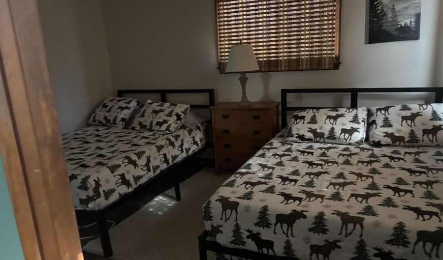 7 Wintergreen Ct, Albrightsville, PA 18210 - 3 Beds, 2 Bath