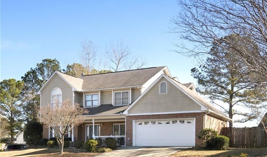 605 LOCKWOOD St, Auburn, AL 36830 - 4 Beds, 3 Bath