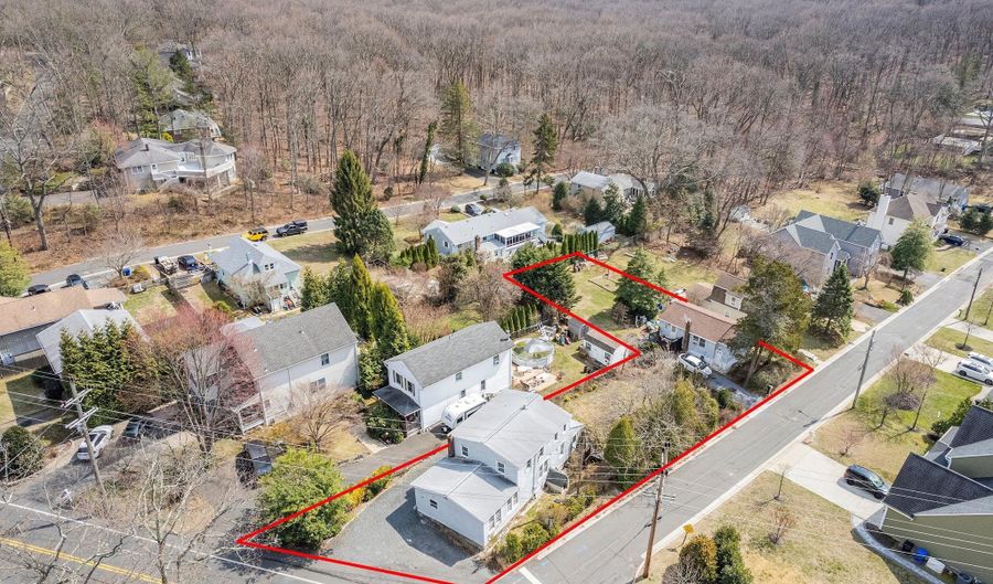 383 Navesink Ave, Atlantic Highlands, NJ 07716 - 3 Beds, 3 Bath