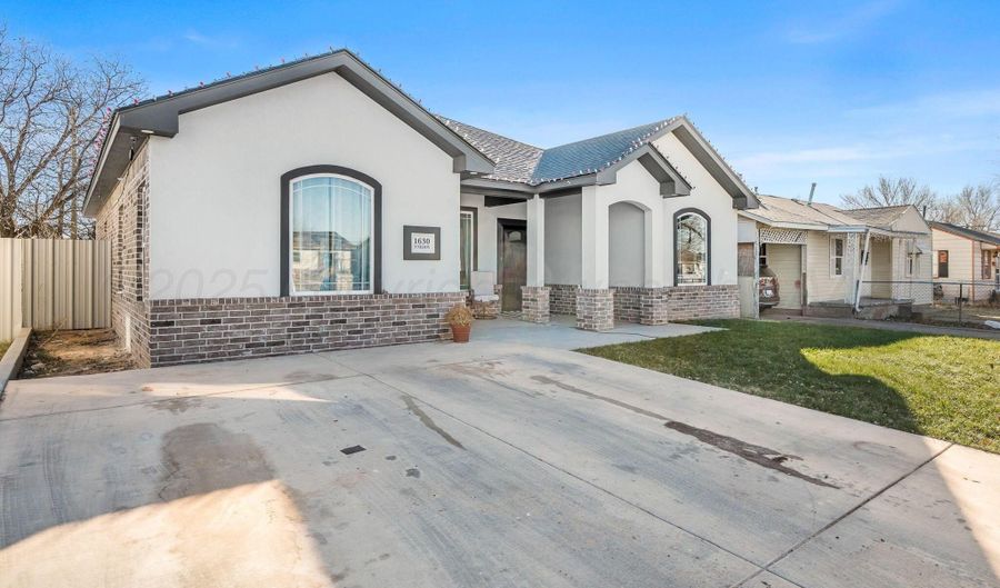 1630 N NELSON St, Amarillo, TX 79107 - 3 Beds, 2 Bath