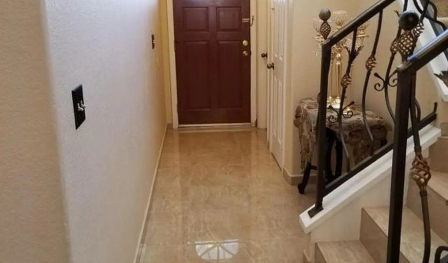 2185 Gibraltar Gln, Escondido, CA 92029 - 4 Beds, 3 Bath