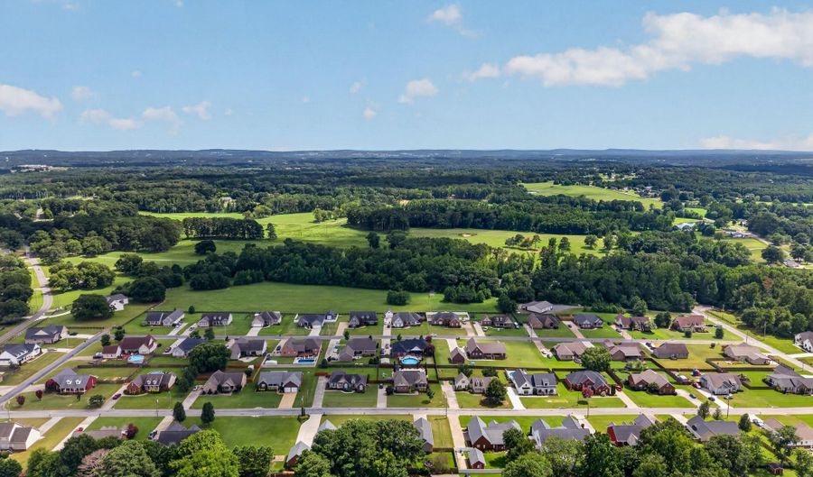 125 Berkshire Ln, Albertville, AL 35950 - 4 Beds, 3 Bath