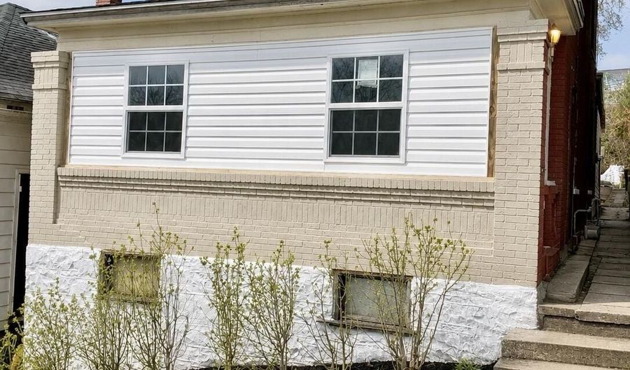 1927 15th Ave, Altoona, PA 16601 - 3 Beds, 1 Bath