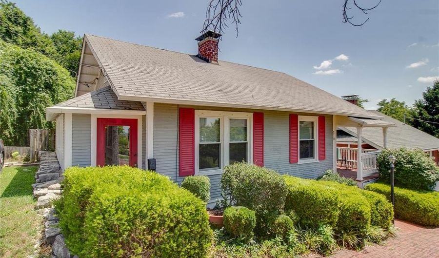 510 Summit St, Alton, IL 62002 - 2 Beds, 1 Bath