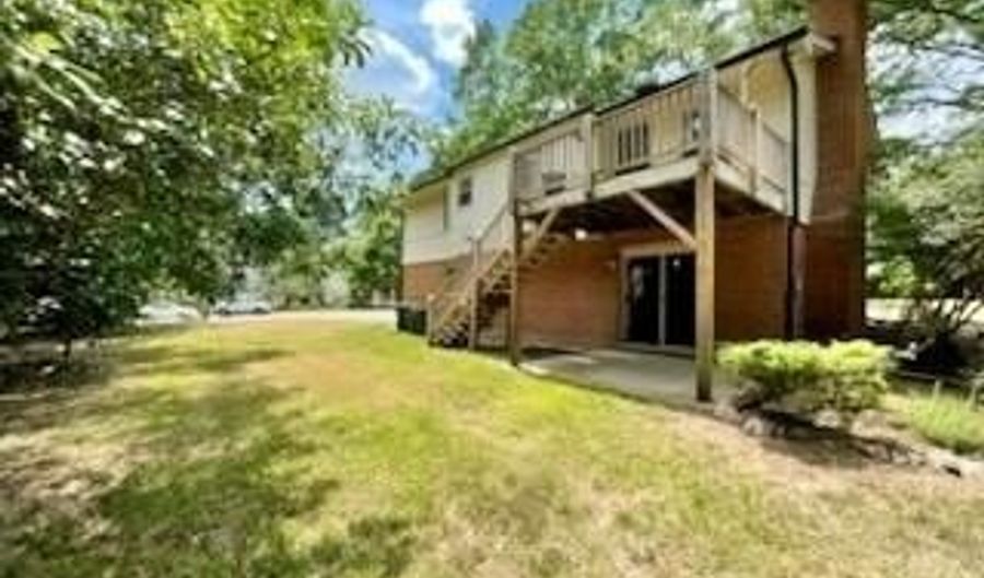 1200 Boxwood Ln, Apex, NC 27502 - 4 Beds, 3 Bath