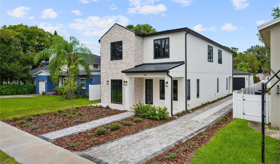 803 YATES St, Orlando, FL 32804 - 5 Beds, 5 Bath
