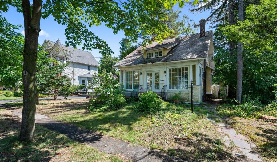 2 Norwood St, Albany, NY 12203 - 3 Beds, 2 Bath