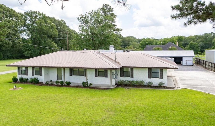 9786 Blackwater Rd, Baker, LA 70714 - 3 Beds, 3 Bath