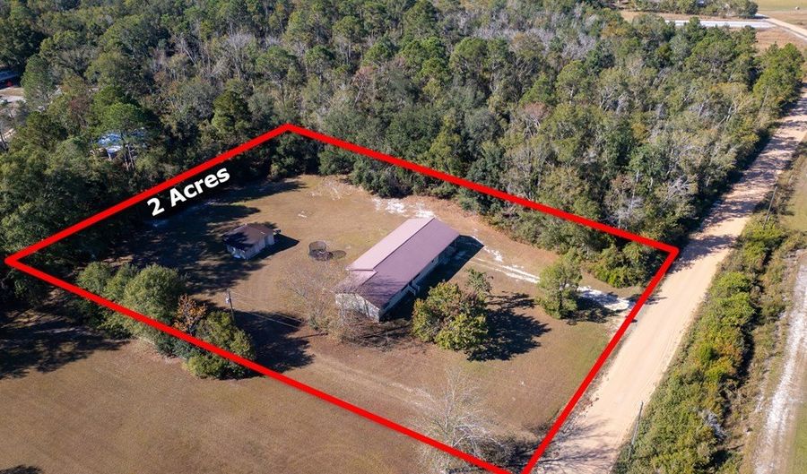 174 Perch St, Alma, GA 31510 - 3 Beds, 2 Bath