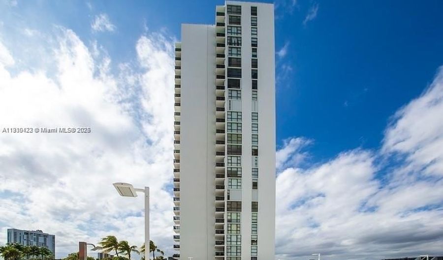 3625 N Country Club Dr 1907, Aventura, FL 33180 - 1 Beds, 2 Bath