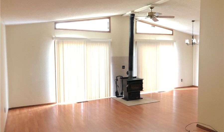 6 Netherton Ln, Bella Vista, AR 72715 - 2 Beds, 2 Bath