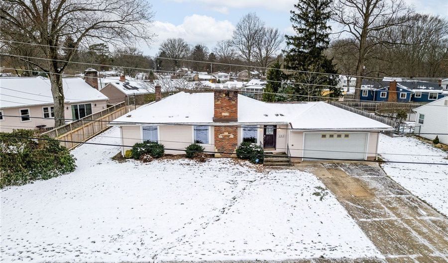 364 Mowbray Rd, Akron, OH 44333 - 3 Beds, 2 Bath
