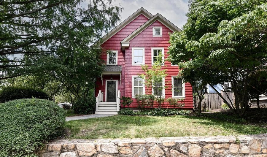 1812 N RANDOLPH St, Arlington, VA 22207 - 5 Beds, 5 Bath