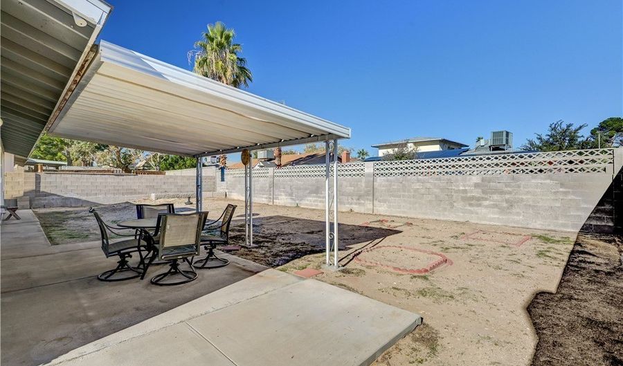 4130 Royalhill Ave, Las Vegas, NV 89121 - 4 Beds, 2 Bath