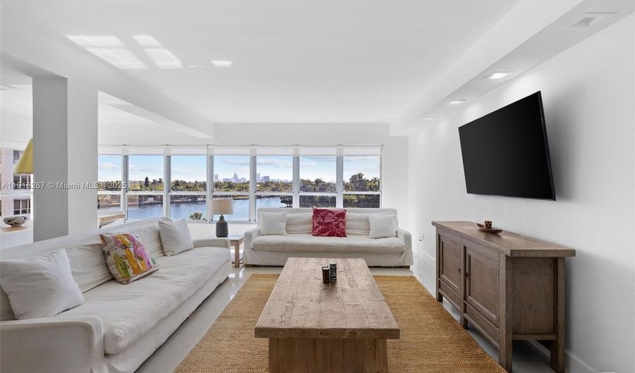 9102 W Bay Harbor Dr 5D, Bay Harbor Islands, FL 33154 - 2 Beds, 3 Bath