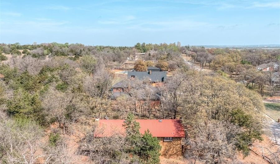 701 Timber Lane Dr, Anadarko, OK 73005 - 3 Beds, 3 Bath