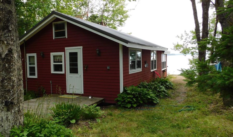226 228 Berry Rd, Alexander, ME 04694 - 3 Beds, 2 Bath