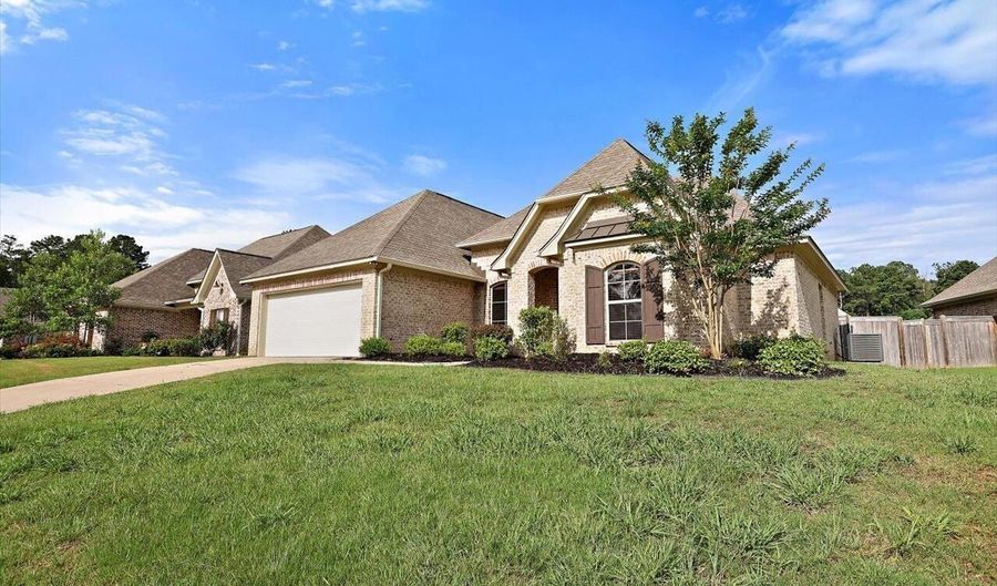 149 Magnolia Place Cir, Brandon, MS 39047 - 4 Beds, 2 Bath