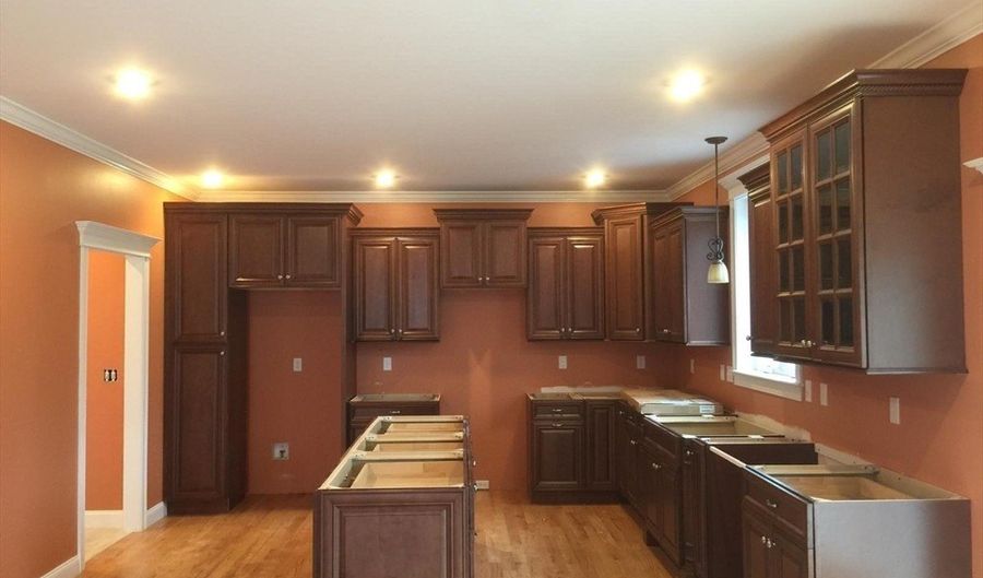 172 Downing Dr, Attleboro, MA 02703 - 4 Beds, 4 Bath