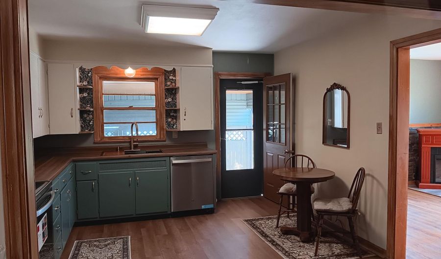 1712 P St, Bedford, IN 47421 - 3 Beds, 2 Bath