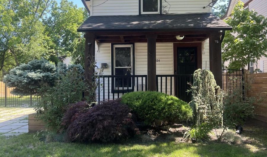 1224 Washington Ave, Asbury Park, NJ 07712 - 2 Beds, 1 Bath