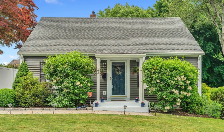 23 Highland Ave, Bethel, CT 06801 - 3 Beds, 2 Bath