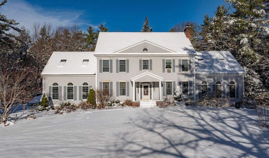 160 Jennifer Dr, Chester, NH 03036 - 4 Beds, 3 Bath