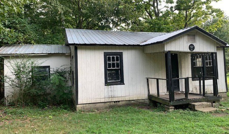 911 915 S Red Hill St, Alma, AR 72921 - 2 Beds, 2 Bath