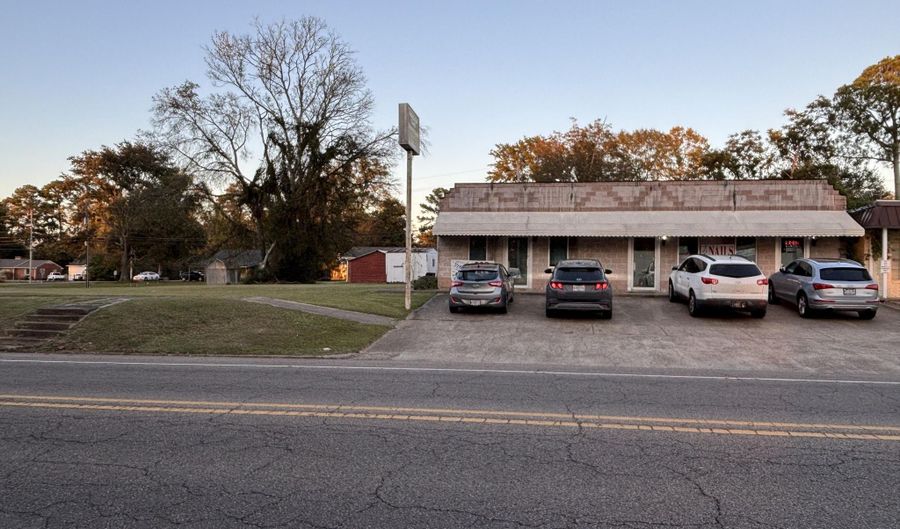 411 S Main St, Amory, MS 38821 - 0 Beds, 0 Bath