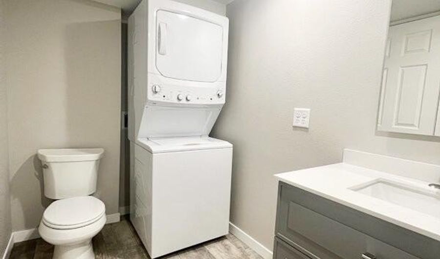 123 N Lloyd St, Aberdeen, SD 57401 - 0 Beds, 0 Bath