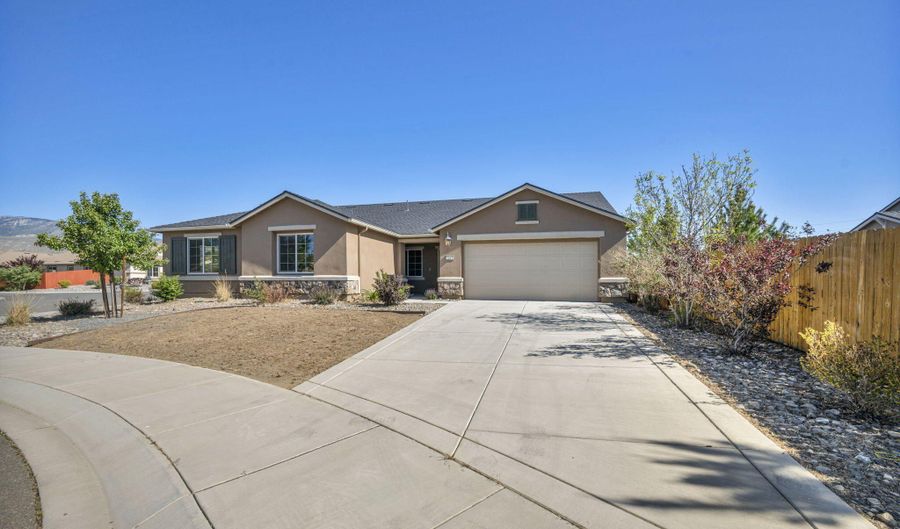 7181 Saddlehorn Rd, Carson City, NV 89701 - 4 Beds, 3 Bath