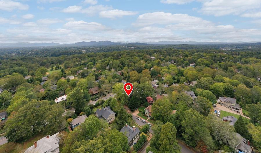 11 Cullowhee St, Asheville, NC 28801 - 4 Beds, 4 Bath