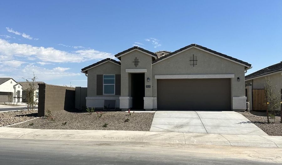 3121 W Shanley Ave, Apache Junction, AZ 85120 - 3 Beds, 2 Bath