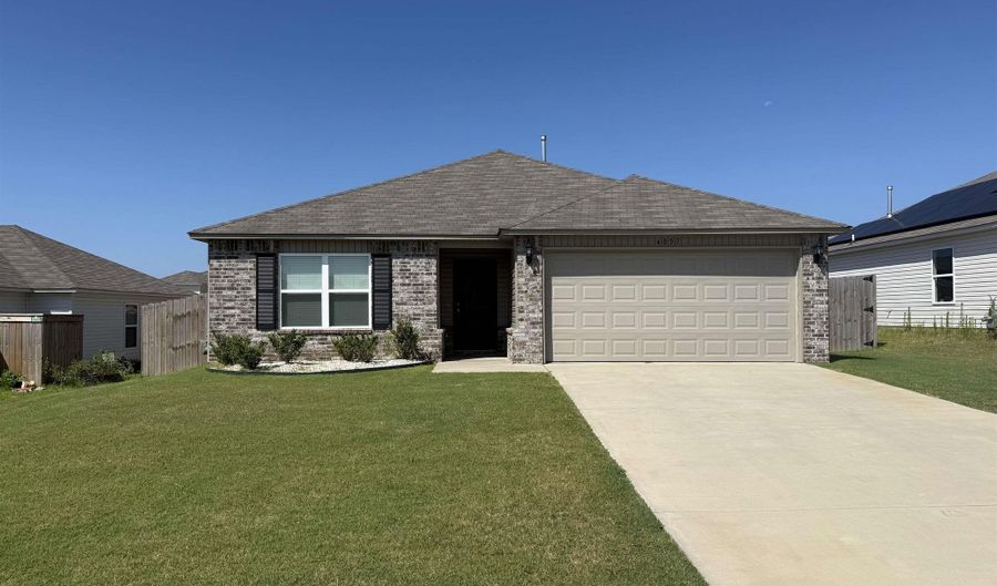 4057 Kings River Trl, Bauxite, AR 72011 - 3 Beds, 2 Bath