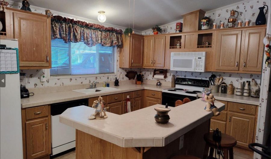 3700 S IRONWOOD Dr 96, Apache Junction, AZ 85120 - 3 Beds, 2 Bath