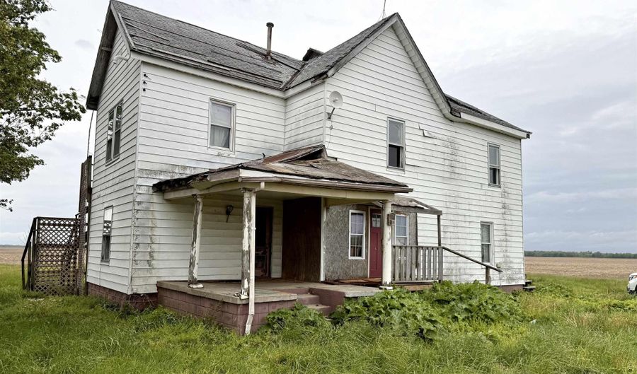 6515 N County Road 550 W, Arlington, IN 46104 - 5 Beds, 2 Bath