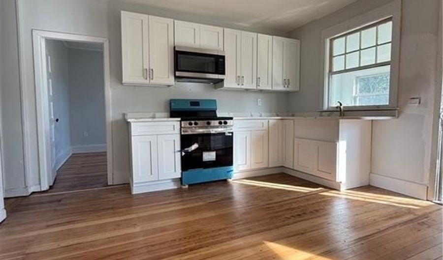 3865 Old Post Rd, Charlestown, RI 02813 - 3 Beds, 1 Bath