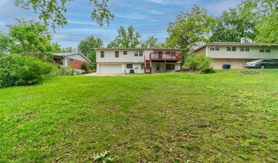 1226 Wissmann Dr, Ballwin, MO 63011 - 4 Beds, 3 Bath