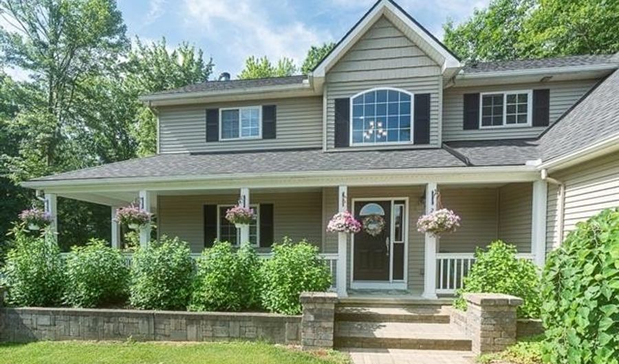 2691 Fox Cv, Addison Twp., MI 48370 - 3 Beds, 3 Bath