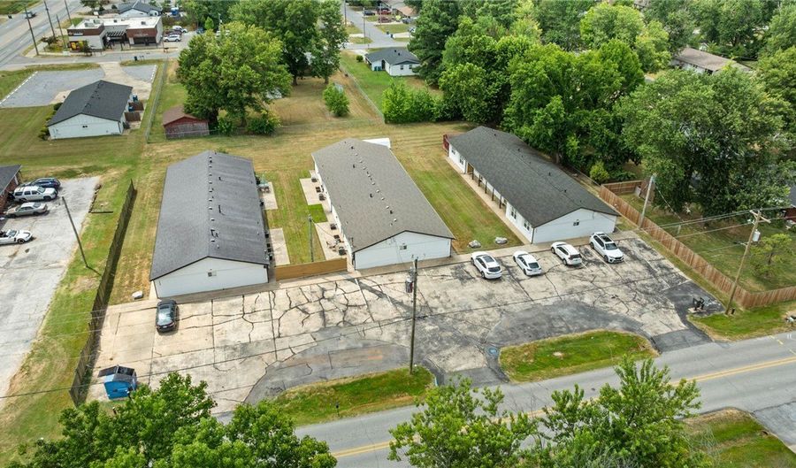 1304 1306 1308 SE C St, Bentonville, AR 72712 - 0 Beds, 0 Bath
