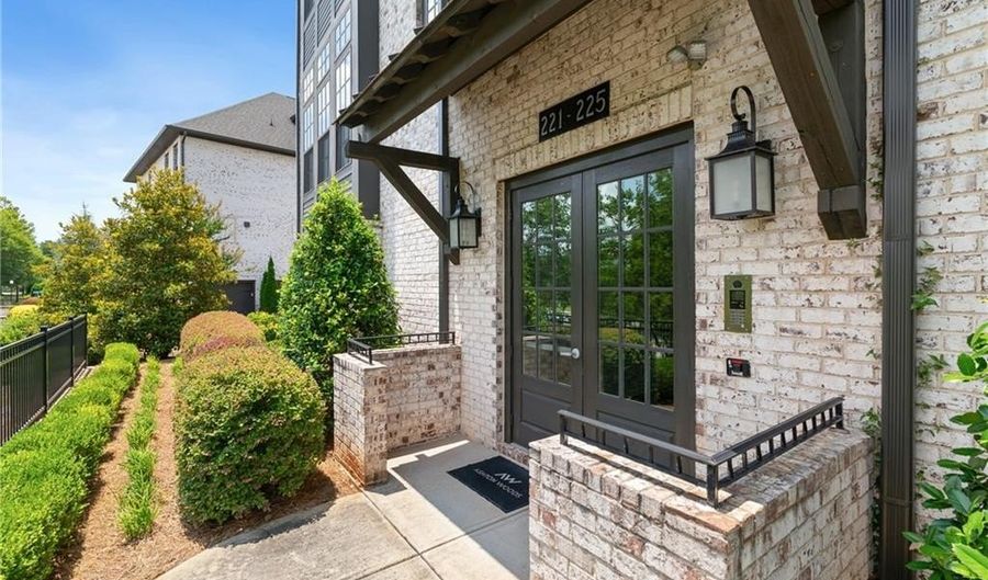 223 Britten Pass, Alpharetta, GA 30009 - 1 Beds, 3 Bath