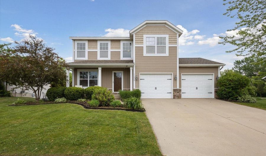 11838 Andrews Ave, Allendale, MI 49401 - 4 Beds, 4 Bath