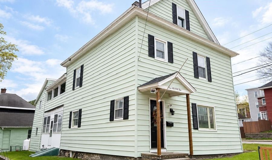 171 High St, Berlin, NH 03570 - 3 Beds, 2 Bath