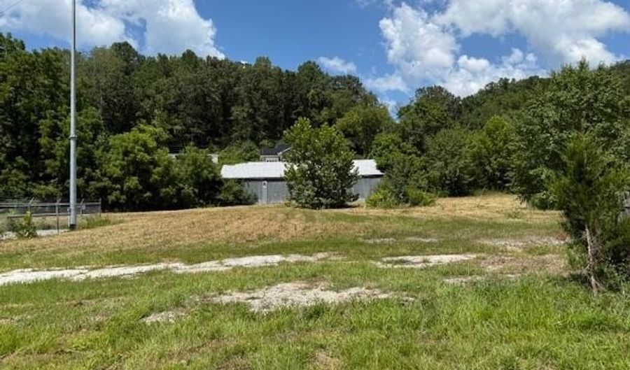 946 Hwy 52, Beattyville, KY 41311 - 0 Beds, 0 Bath