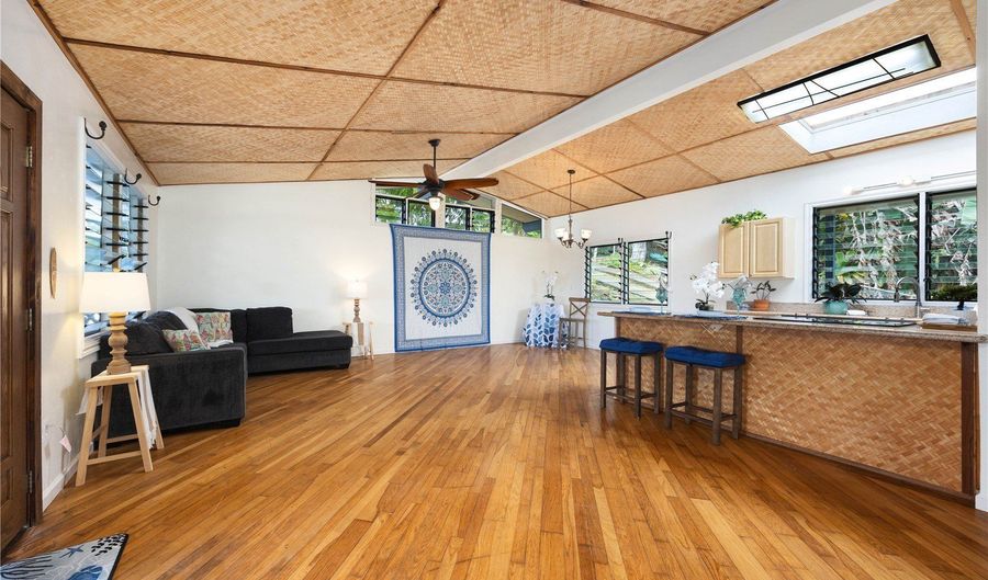 51-015 Lau Pl, Kaaawa, HI 96730 - 6 Beds, 4 Bath