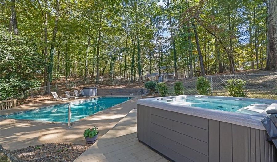 835 Lakeshore Dr NW, Berkeley Lake, GA 30096 - 4 Beds, 3 Bath