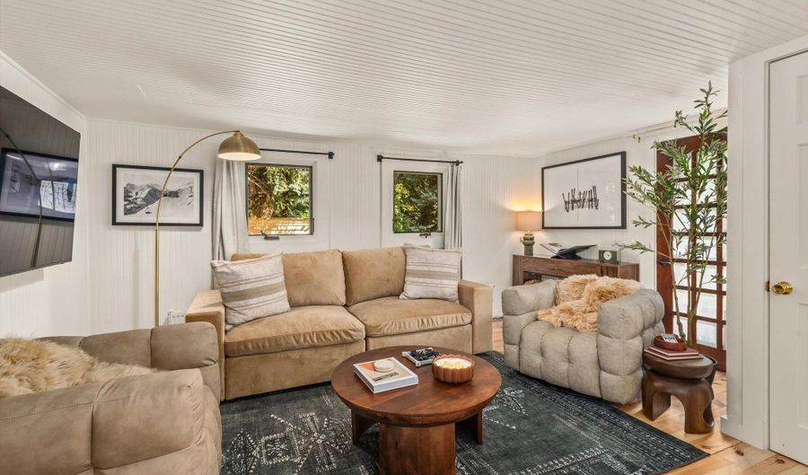 500 W Francis Street Unit Carriage House Carriage House, Aspen, CO 81611 - 2 Beds, 2 Bath