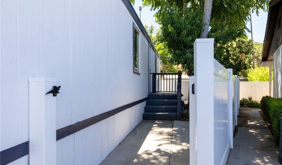 33848 Avenue G 20, Yucaipa, CA 92399 - 2 Beds, 1 Bath